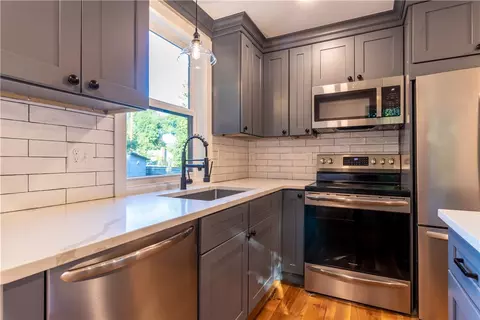 14 Maple Rd, Warren, RI 02885 photo 8