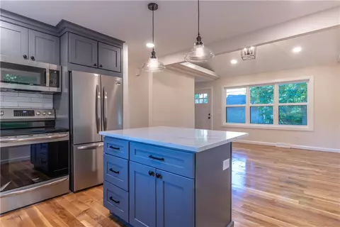 14 Maple Rd, Warren, RI 02885 photo 9