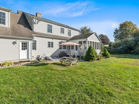 20 Moonlight Dr, Westerly, RI 02891 photo 9