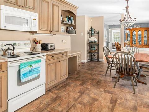 20 Moonlight Dr, Westerly, RI 02891 photo 11