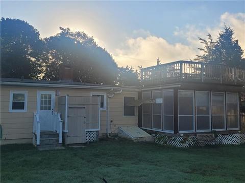 42 Governor Ave, Westerly, RI 02891 photo 3