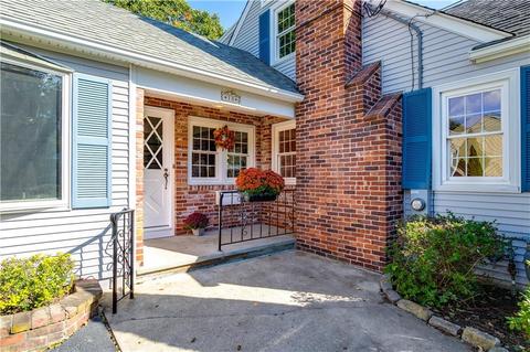 18 Chapel St, Warwick, RI 02886 photo 5