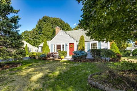 18 Chapel St, Warwick, RI 02886 photo 2