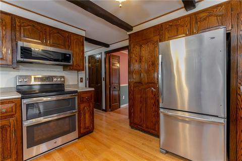 18 Chapel St, Warwick, RI 02886 photo 8