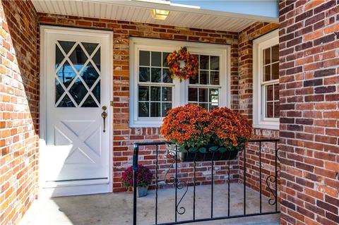 18 Chapel St, Warwick, RI 02886 photo 4