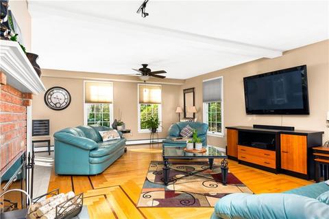 245 Hardig Rd, Warwick, RI 02886 photo 18