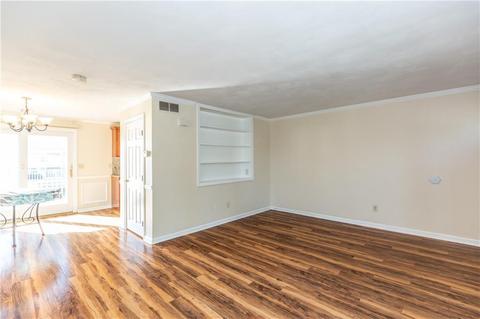 26 Fourth Ave, Warwick, RI 02888 photo 7