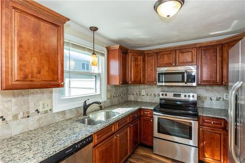 26 Fourth Ave, Warwick, RI 02888 photo 12