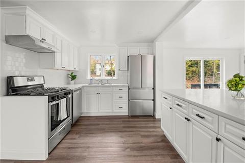 185 Sturbridge Dr, Warwick, RI 02886 photo 4