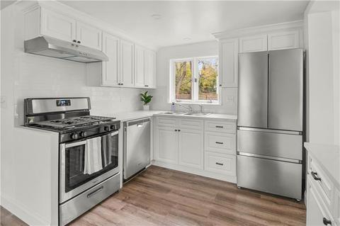185 Sturbridge Dr, Warwick, RI 02886 photo 5