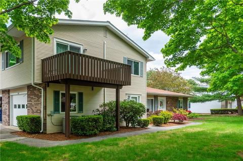273 Chatham Cir, Warwick, RI 02886 photo 4