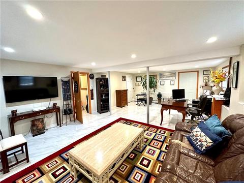 269 E View Ave, Cranston, RI 02920 photo 25