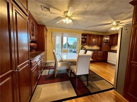 269 E View Ave, Cranston, RI 02920 photo 12