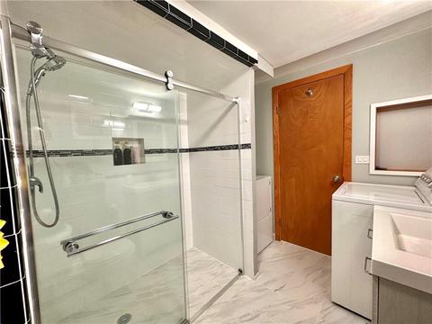 269 E View Ave, Cranston, RI 02920 photo 32
