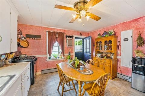 253 Carnation St, Woonsocket, RI 02895 photo 16