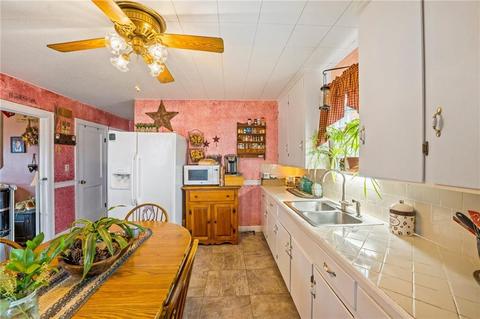 253 Carnation St, Woonsocket, RI 02895 photo 3