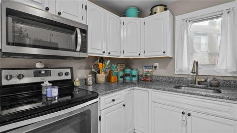 41 N Shore St, Warwick, RI 02889 photo 8