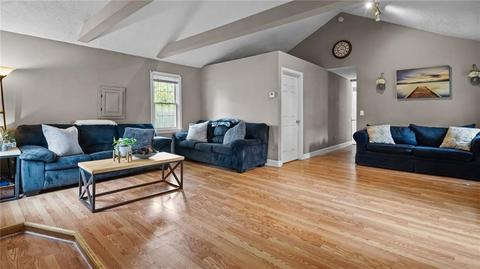 41 N Shore St, Warwick, RI 02889 photo 4