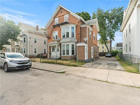 82 Appleton Ave, Pawtucket, RI 02860 photo 1