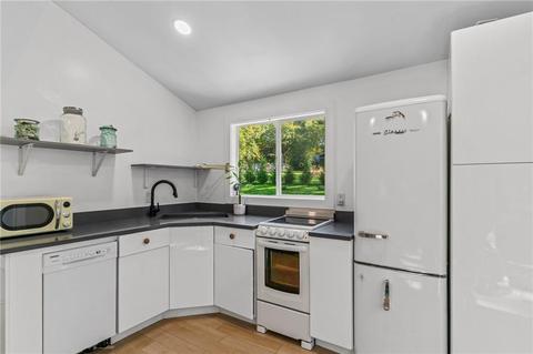 45 Boombridge Rd, Westerly, RI 02891 photo 4
