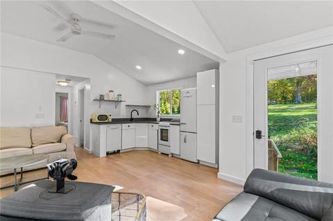 45 Boombridge Rd, Westerly, RI 02891 photo 3