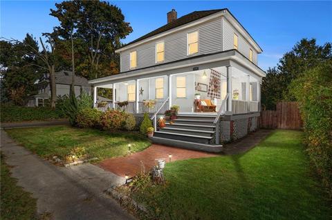 126 Beach Ave, Warwick, RI 02889 photo 1
