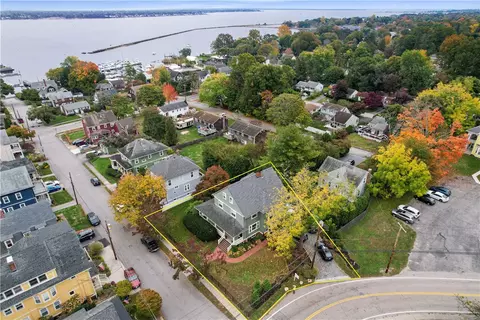 76 Bayside Ave, Warwick, RI 02888 photo 3