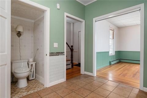 53 Maple St, Woonsocket, RI 02895 photo 7
