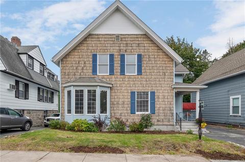 53 Maple St, Woonsocket, RI 02895 photo 1