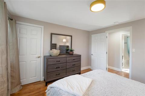 79 Grotto Ave, Warwick, RI 02888 photo 17