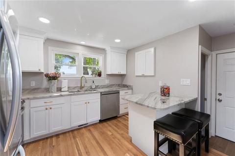 79 Grotto Ave, Warwick, RI 02888 photo 21