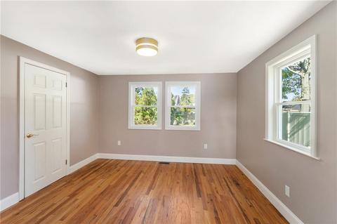 79 Grotto Ave, Warwick, RI 02888 photo 12