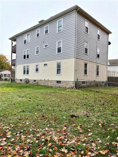 161 Farm St, Woonsocket, RI 02895 photo 3