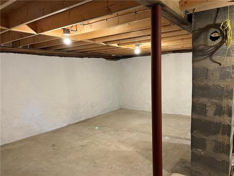 413 Kennedy St, Fall River, MA 02721 photo 12