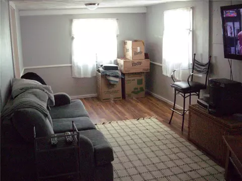 32 Guild Ave, Warwick, RI 02889 photo 6