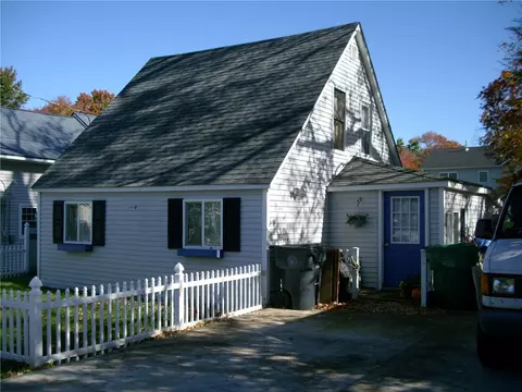 32 Guild Ave, Warwick, RI 02889 photo 1