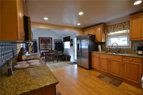 97 Keystone Dr, Warwick, RI 02889 photo 7