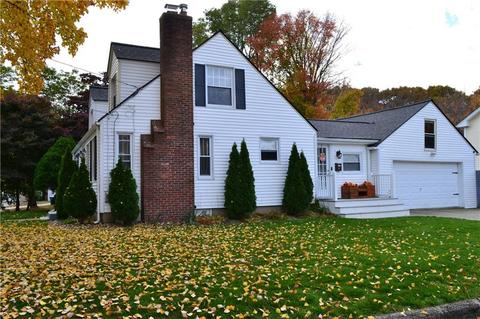 97 Keystone Dr, Warwick, RI 02889 photo 2