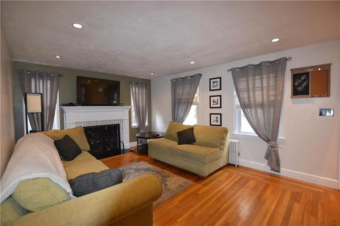 97 Keystone Dr, Warwick, RI 02889 photo 9