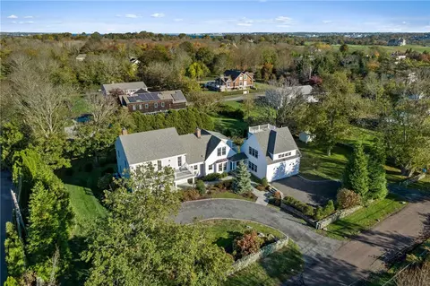 24 Winans Ave, Newport, RI 02840