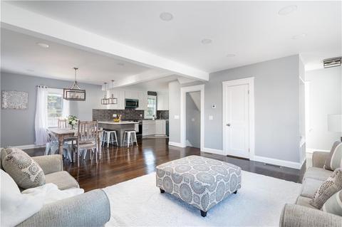 57 Greene St, Warwick, RI 02886 photo 2