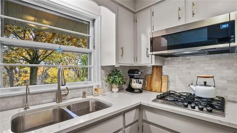 540 Lydia Ave, Woonsocket, RI 02895 photo 8