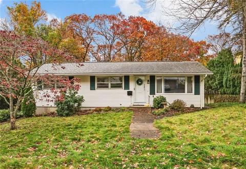 540 Lydia Ave, Woonsocket, RI 02895 photo 32