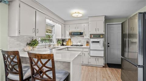 540 Lydia Ave, Woonsocket, RI 02895 photo 10