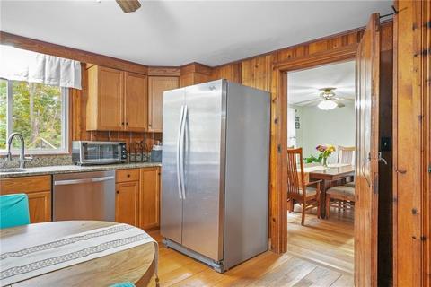 16 Edgewood Rd, Glocester, RI 02814 photo 9