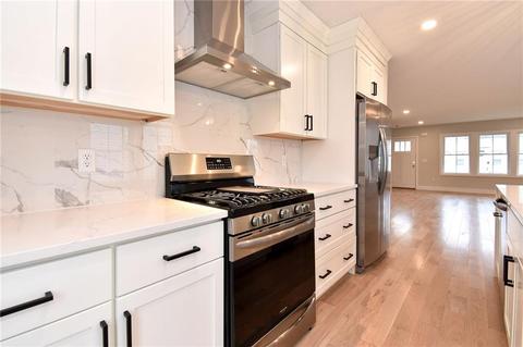 101 Graystone St, Warwick, RI 02886 photo 9