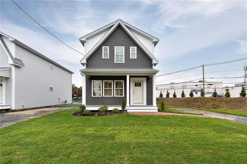 101 Graystone St, Warwick, RI 02886 photo 2