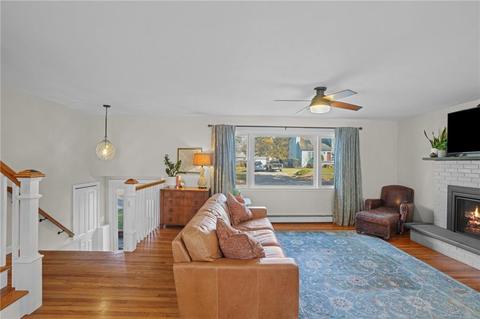 12 Duffield Rd, Bristol, RI 02809 photo 4