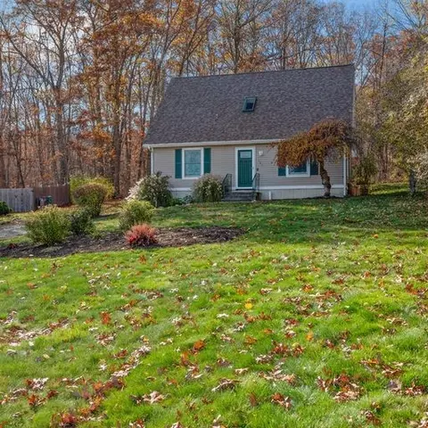 121 Miles Ave, Woonsocket, RI 02895 photo 24