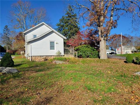 16 Edgewood Ave, Westerly, RI 02891 photo 4